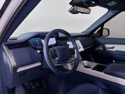New 2026 Land Rover Range Rover SV AWD/4WD image 9
