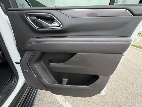 Used 2023 GMC Yukon XL AT4 w/ AT4 Premium Package image 29