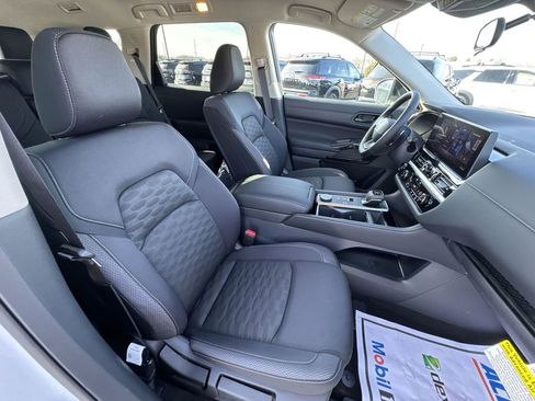 New 2026 Nissan Pathfinder SV AWD/4WD image 25