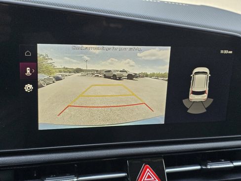 New 2025 Kia Niro EX image 11