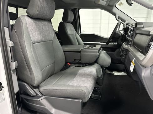 New 2026 Ford F250 XLT image 30