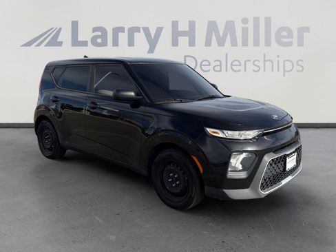 Used 2020 Kia Soul LX image 8