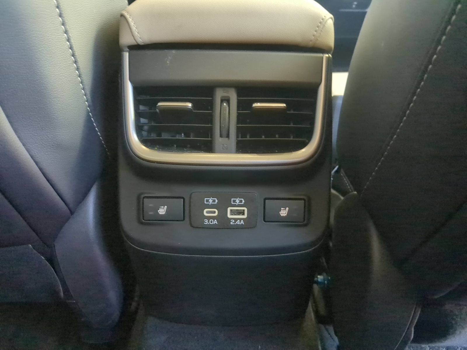 Certified 2025 Subaru Outback Limited AWD/4WD image 26