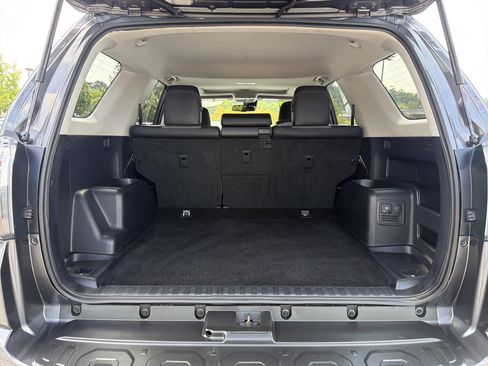 Certified 2022 Toyota 4Runner SR5 Premium w/ Moonroof Package RWD image 28
