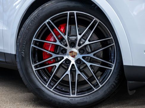 Certified 2026 Porsche Cayenne S AWD/4WD image 20