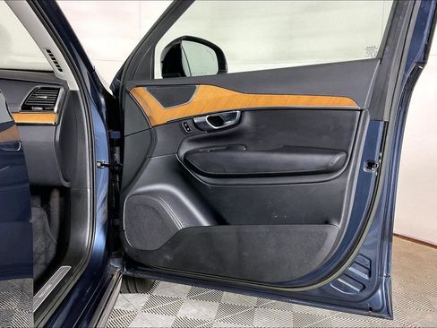 Used 2023 Volvo XC90 T8 Plus w/ Protection Package Premier AWD/4WD image 23