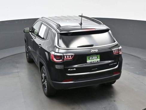 Used 2022 Jeep Compass Limited AWD/4WD image 36
