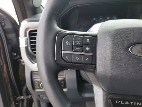 Used 2025 Ford F250 Platinum AWD/4WD image 24