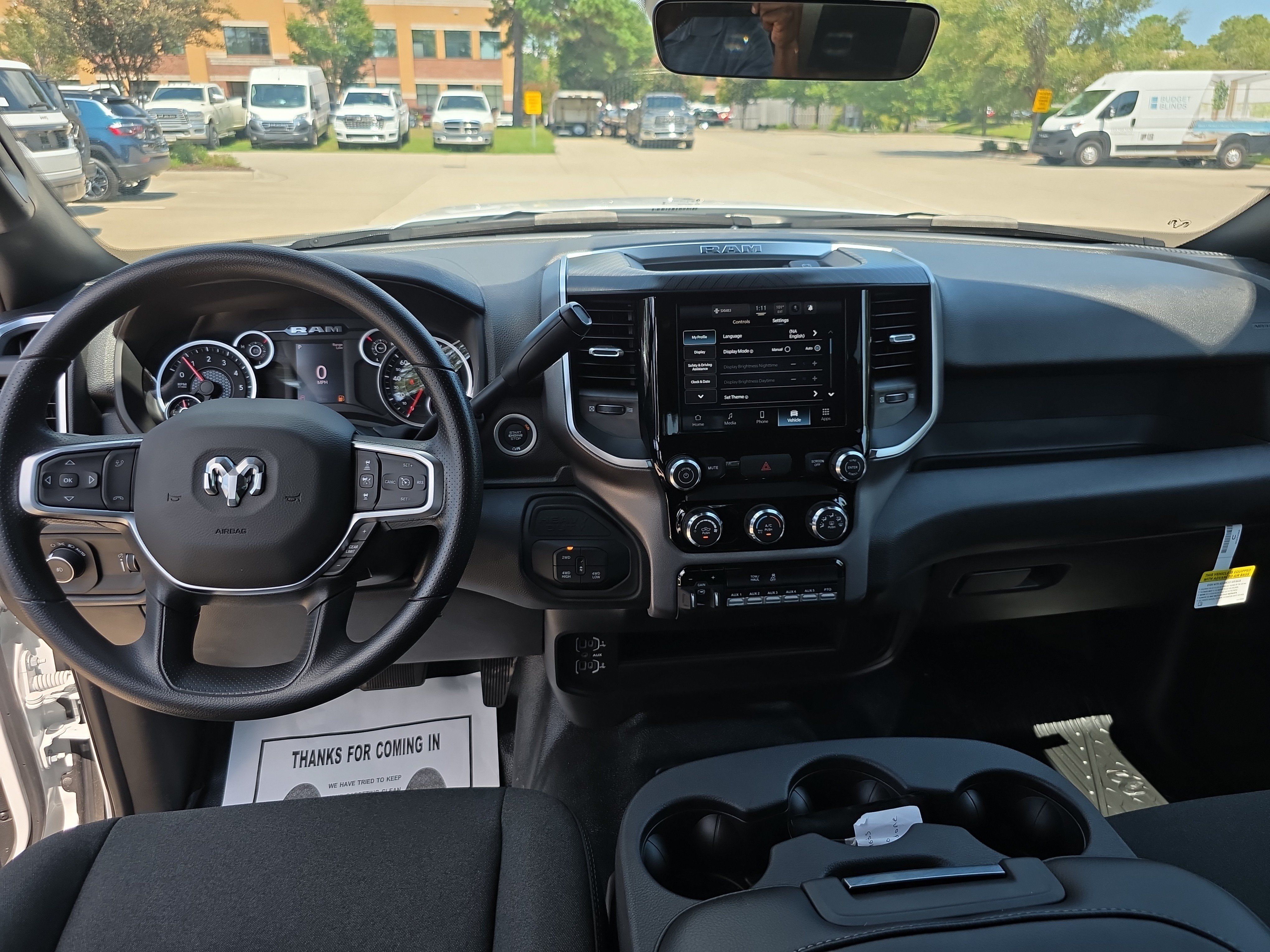 Used 2025 RAM 3500 Big Horn AWD/4WD image 29