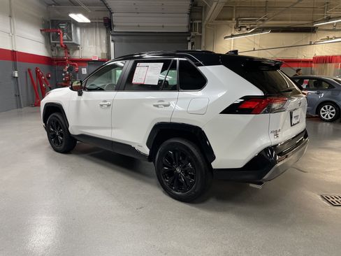 Certified 2025 Toyota RAV4 XSE w/ Weather Package AWD/4WD image 7