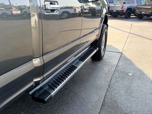 Used 2020 Ford F250 Lariat w/ Lariat Ultimate Package image 16