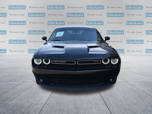 Used 2016 Dodge Challenger R/T image 2