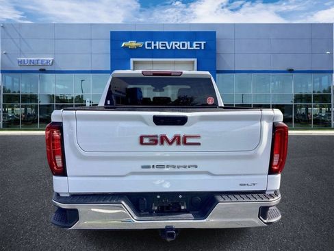 Used 2025 GMC Sierra 1500 SLT AWD/4WD image 3