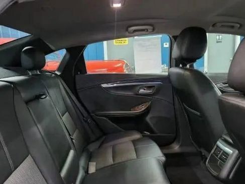 Used 2015 Chevrolet Impala LT w/ Convenience Package image 18