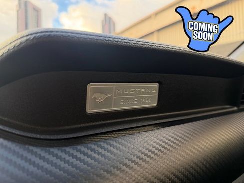 Used 2017 Ford Mustang Coupe RWD image 17
