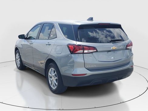 Used 2023 Chevrolet Equinox LS FWD image 5