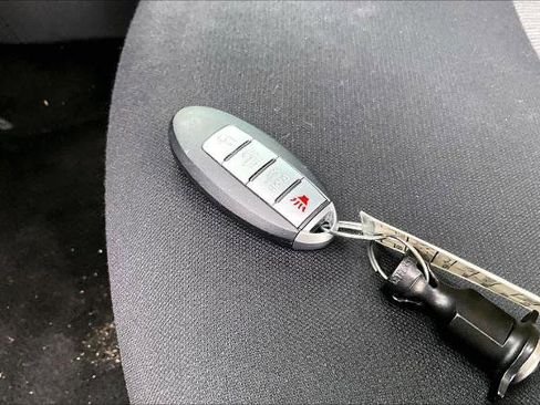 Certified 2021 Nissan Sentra SV image 14