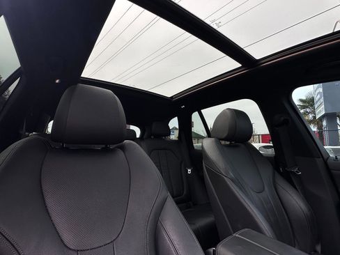 Used 2019 BMW X5 xDrive40i w/ M Sport Package image 41