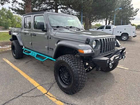 Used 2021 Jeep Gladiator Sport AWD/4WD image 5