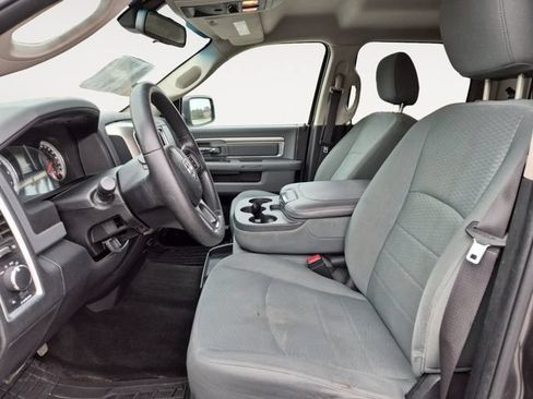 Used 2015 RAM 1500 Classic SLT AWD/4WD image 11