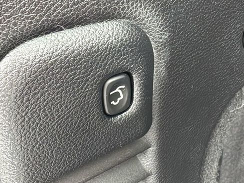 Used 2015 Jeep Grand Cherokee Limited w/ Trailer Tow Group IV AWD/4WD image 16
