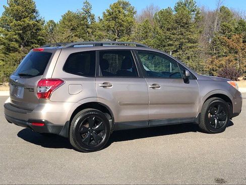Used 2015 Subaru Forester 2.5i Premium w/ All-Weather Package image 4