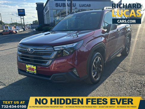 Used 2025 Subaru Forester Premium w/ Protection Package (1PH) AWD/4WD image 1