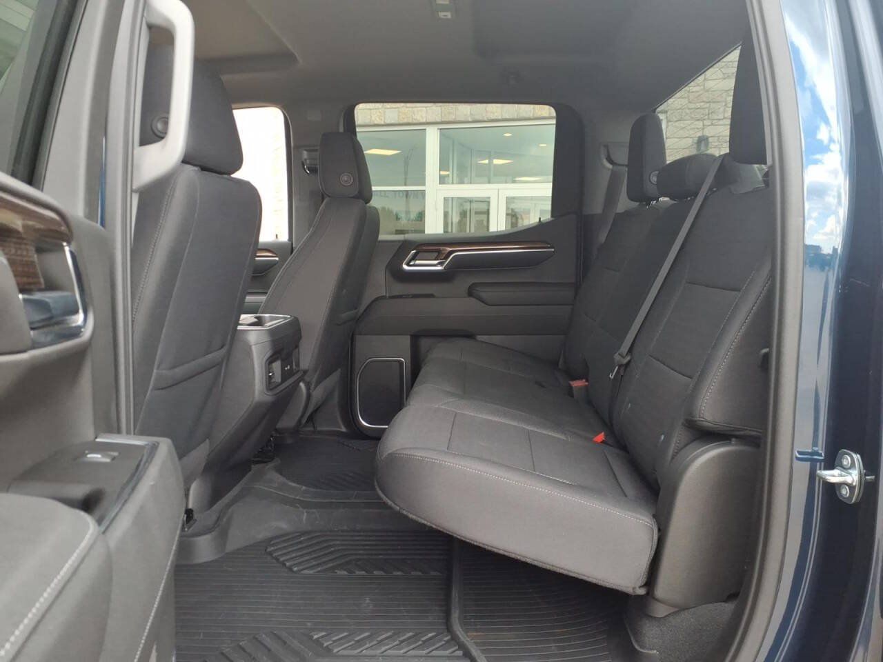 Used 2023 Chevrolet Silverado 1500 LT Trail Boss w/ Protection Package AWD/4WD image 10