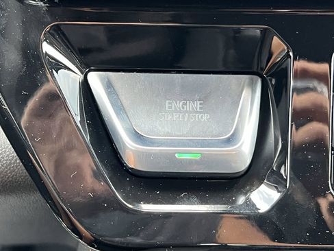 New 2025 GMC Sierra 1500 AT4 w/ Technology Package image 8