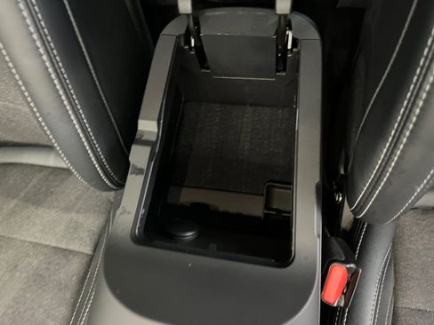 Used 2025 Ford Mustang Coupe image 16