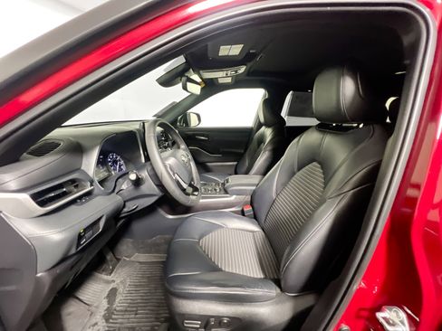 Used 2022 Toyota Highlander XSE image 14