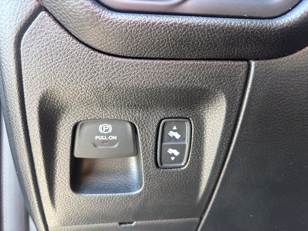Used 2026 RAM 1500 Big Horn AWD/4WD image 14