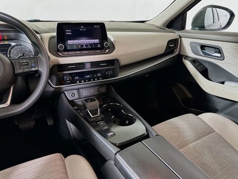 Used 2023 Nissan Rogue SV image 23