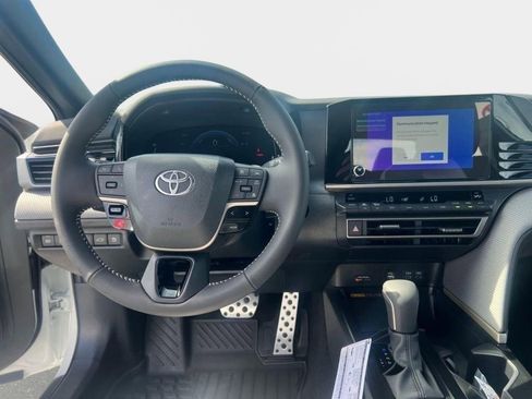New 2026 Toyota Camry SE image 13