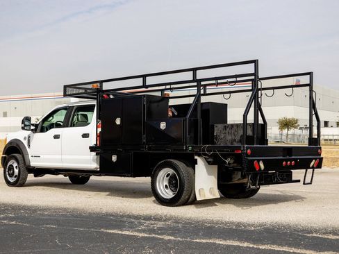 Used 2017 Ford F550 4x4 Crew Cab Super Duty image 5