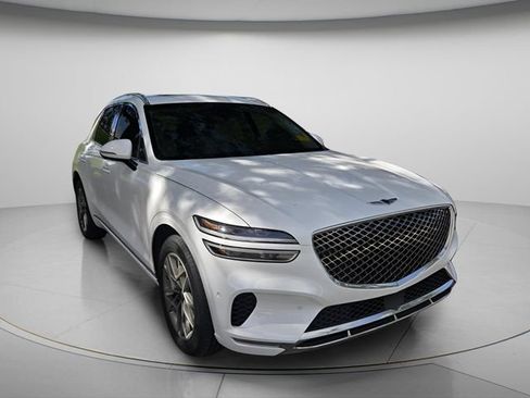 Used 2022 Genesis GV70 2.5T w/ Advanced Package AWD/4WD image 4