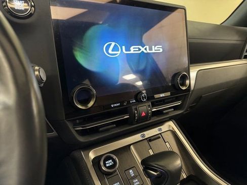 Used 2024 Lexus GX 550 w/ Cold Area Package image 14