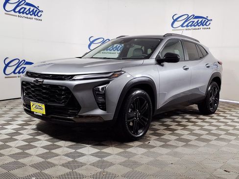 Used 2025 Chevrolet Trax ACTIV w/ Driver Confidence Package image 5