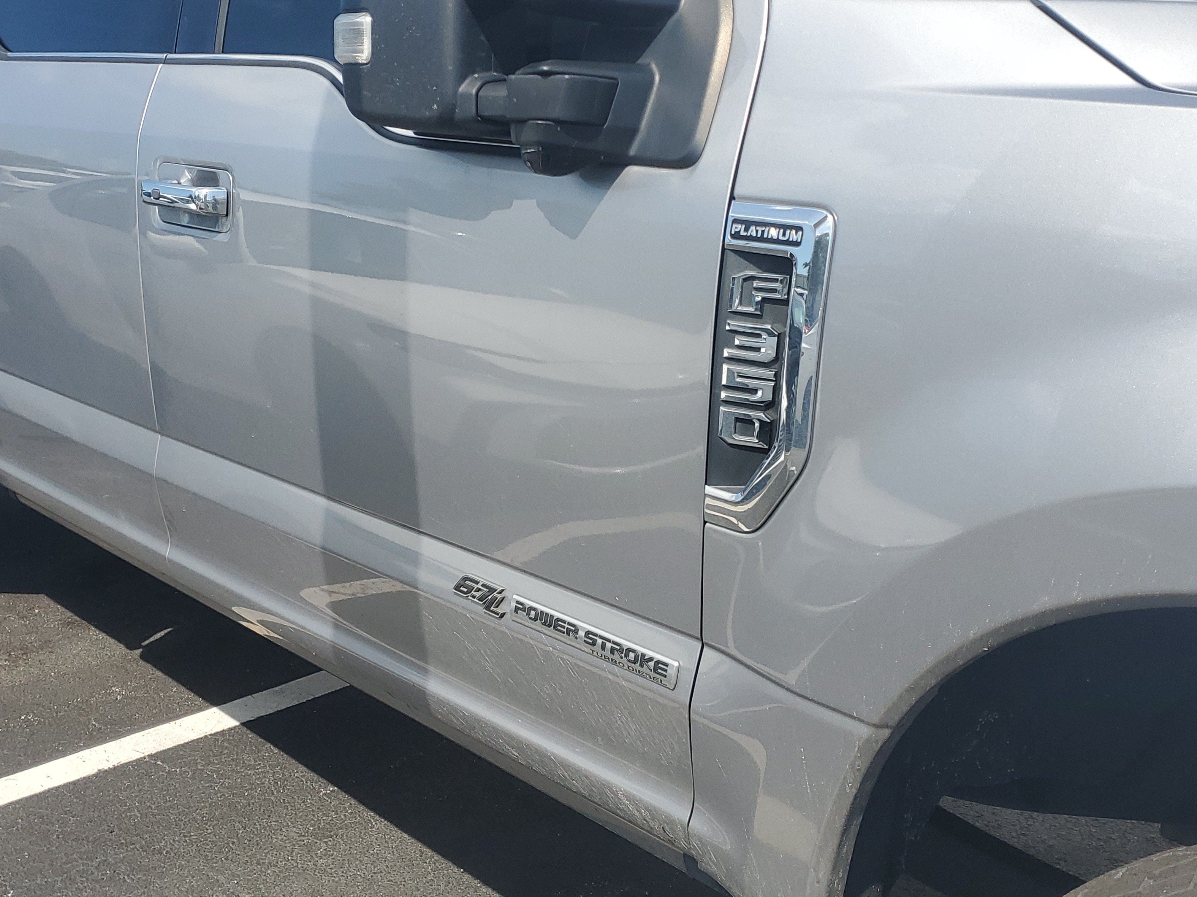 Used 2020 Ford F350 Platinum AWD/4WD image 3