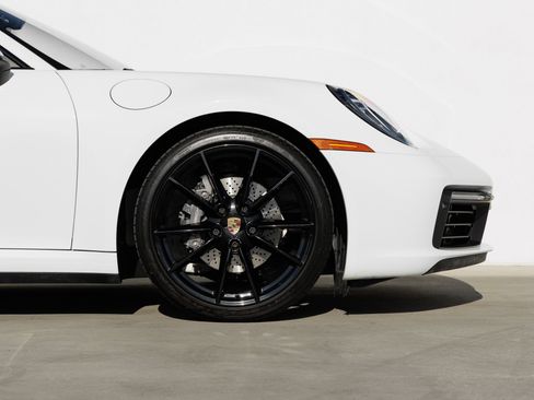 Certified 2022 Porsche 911 Carrera w/ Premium Package RWD image 11