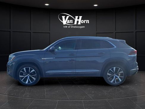 Used 2024 Volkswagen Atlas Cross Sport SEL Premium R-Line image 5