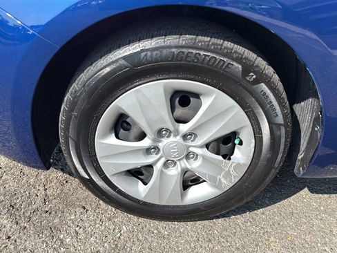 Used 2018 Kia Forte LX FWD image 9