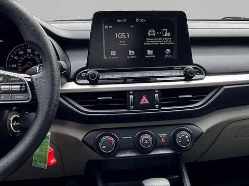 Used 2020 Kia Forte LXS FWD image 9