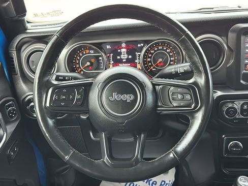 Used 2022 Jeep Wrangler Unlimited Sport image 18