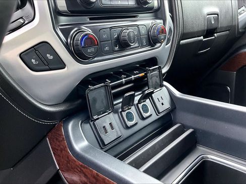 Used 2018 GMC Sierra 1500 SLT w/ SLT Preferred Package AWD/4WD image 35
