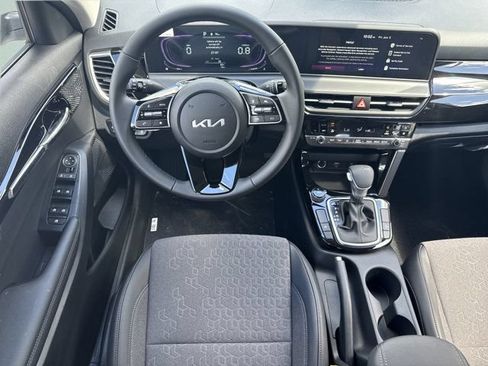 New 2026 Kia Seltos S FWD image 14