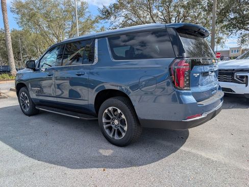 New 2026 Chevrolet Suburban LS image 6