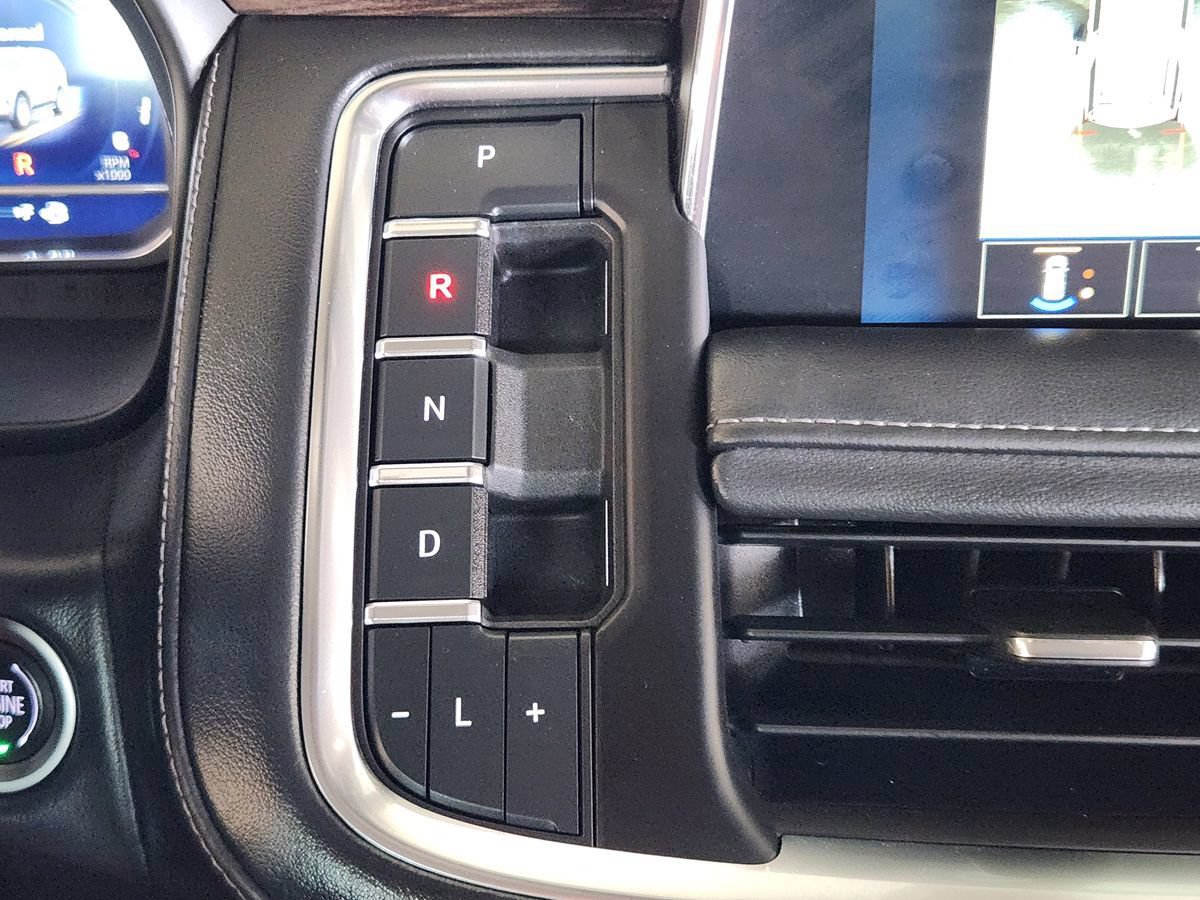 Used 2022 Chevrolet Tahoe LT w/ Luxury Package RWD image 26