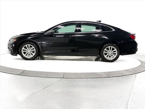 Used 2017 Chevrolet Malibu LT image 6