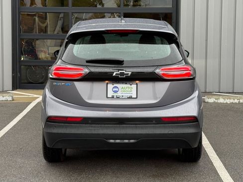 Used 2023 Chevrolet Bolt LT w/ Driver Confidence Package FWD image 6
